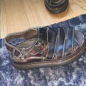 DR. MARTEN SANDALS